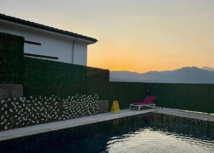 Ari Honeybee Fethiye