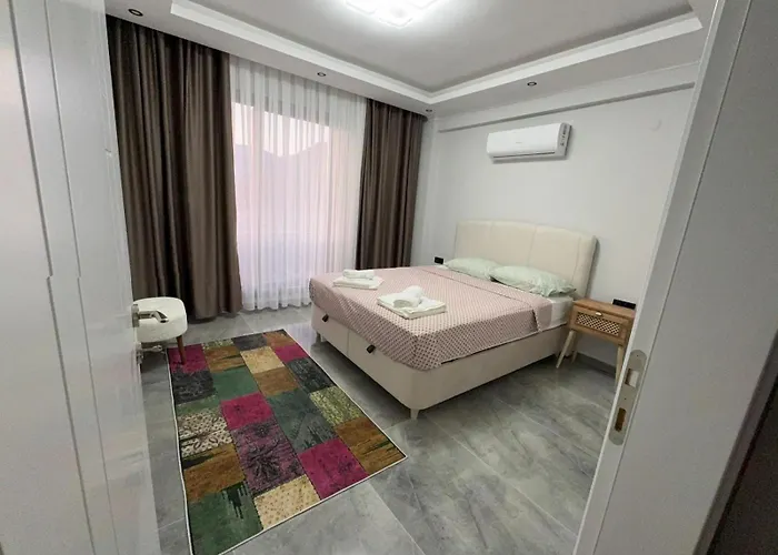 Villa Ari Honeybee